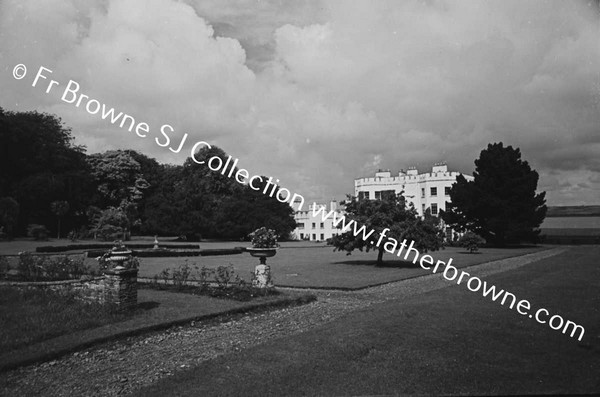 GLIN CASTLE  GARDEN WITH CASTLE (WIDE ANGLE)